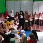 “Tebar Kepedulian di Bulan Ramadan: LAZIS MTU Salurkan 45 Paket Takjil & Iftar untuk Anak Anak Yatim”